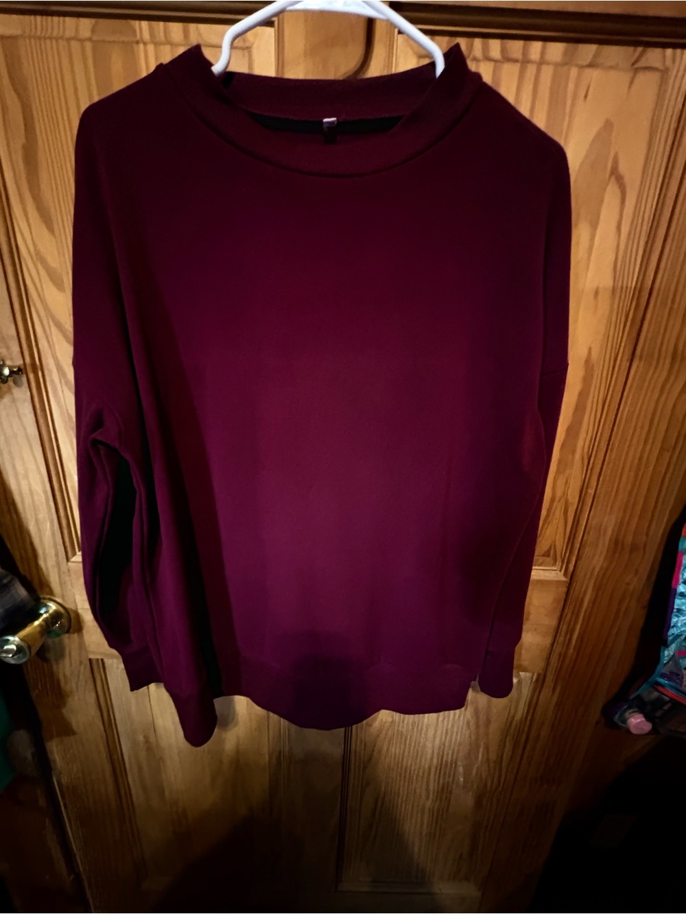 Women's Crewneck Long-Sleeve Top in Burgundy